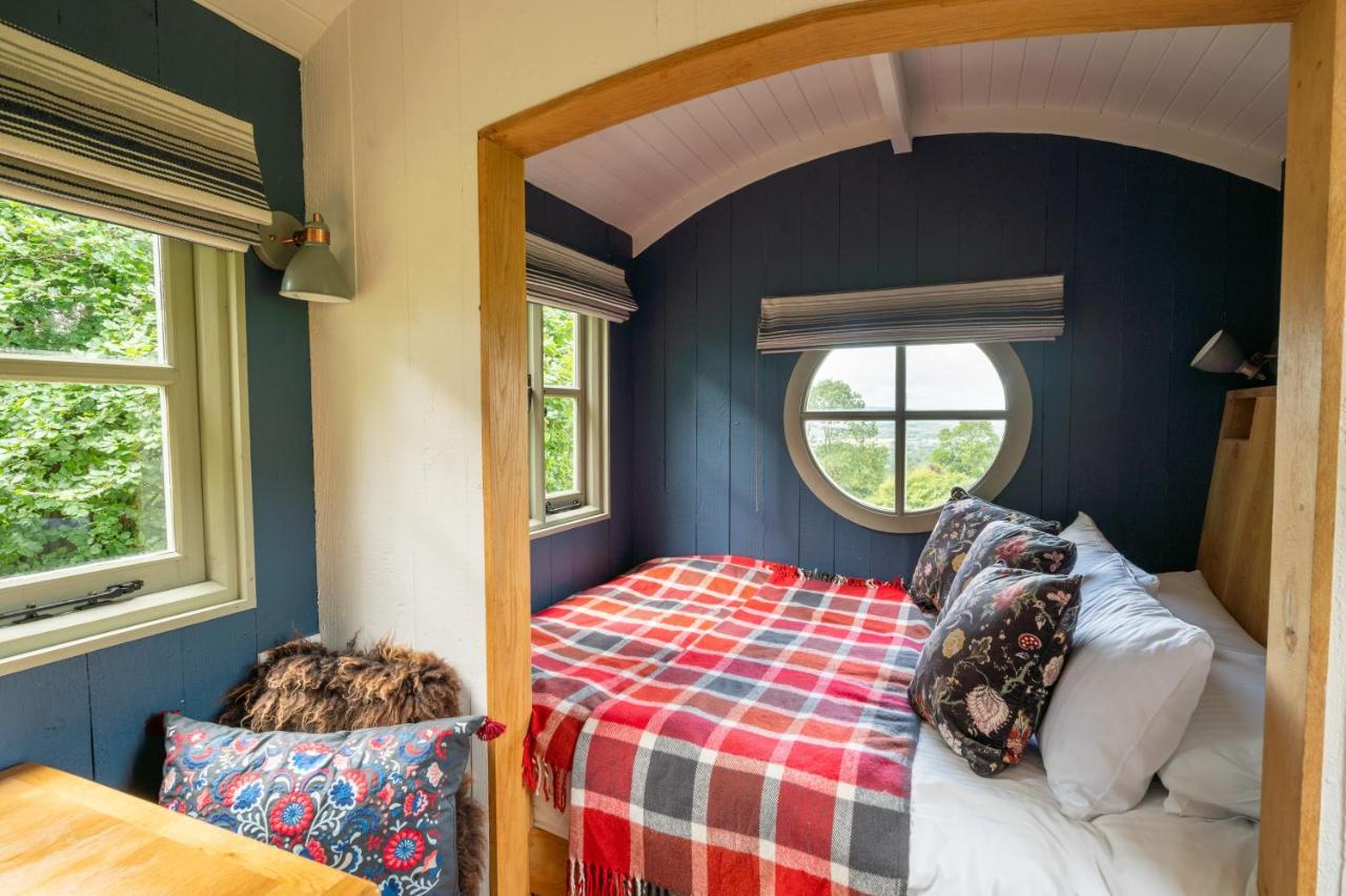 Tilbury Shepherd Huts With Hot Tubs Plus Holiday Cottages West Bagborough Exterior foto